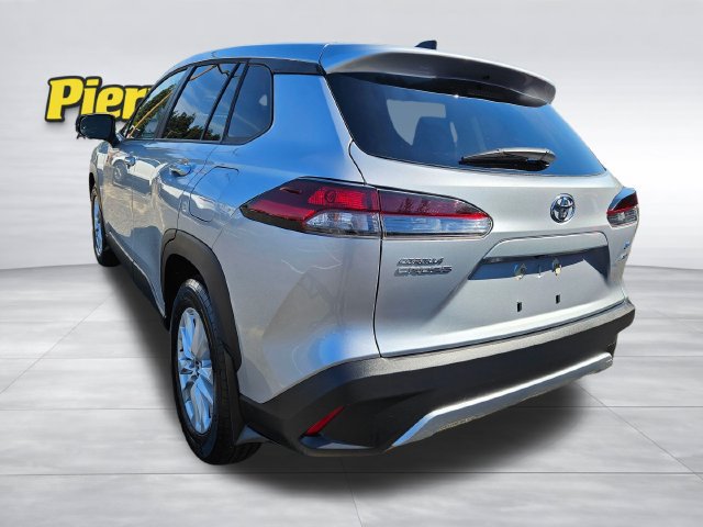 Used 2026 Toyota Corolla Cross LE AWD/4WD image 3