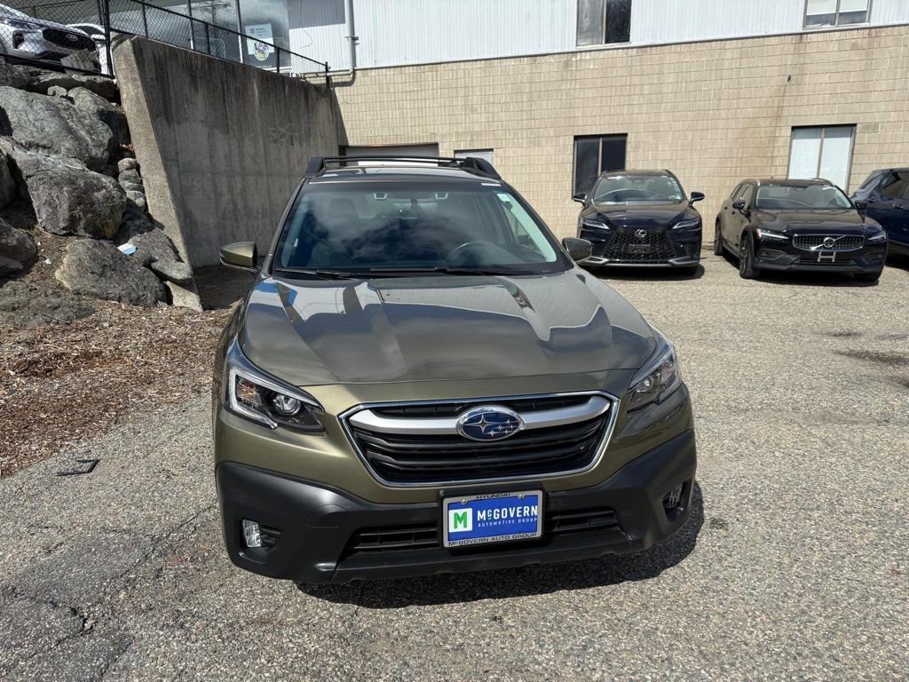 Used 2022 Subaru Outback Premium image 9
