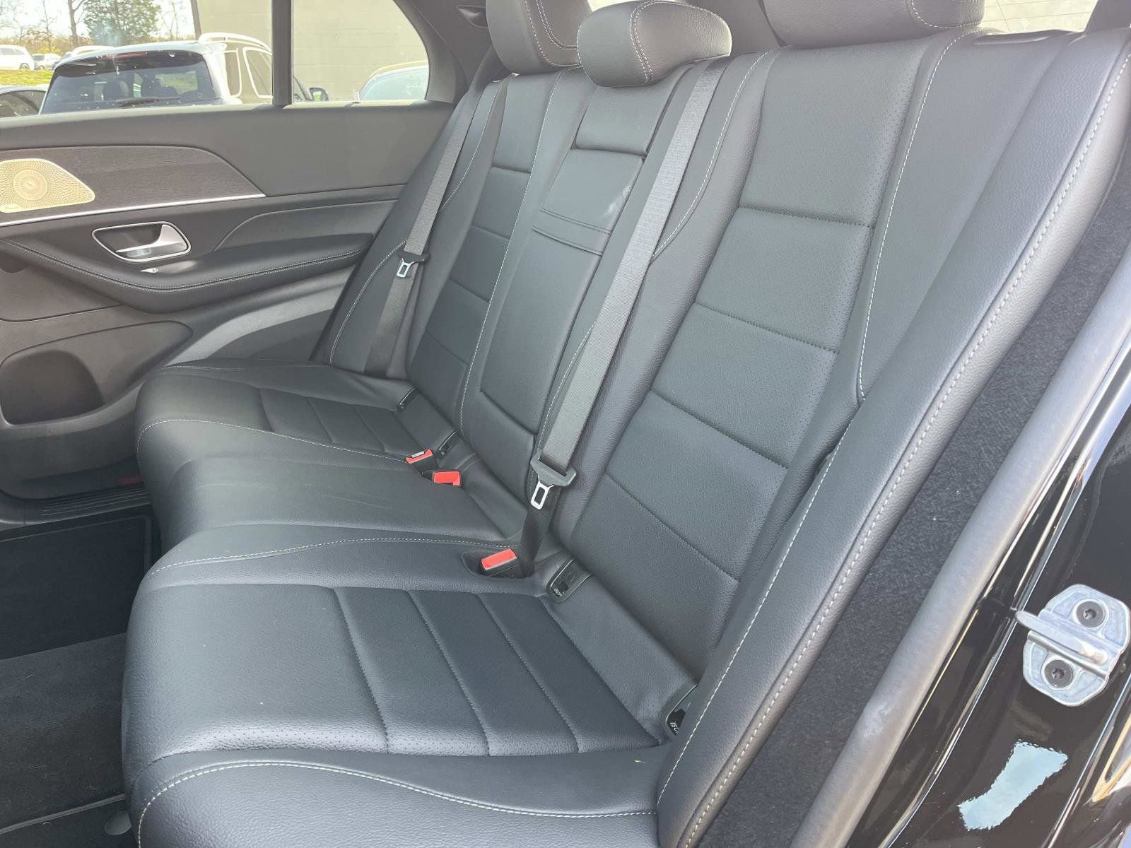 Used 2025 Mercedes-Benz GLE 350 4MATIC image 16