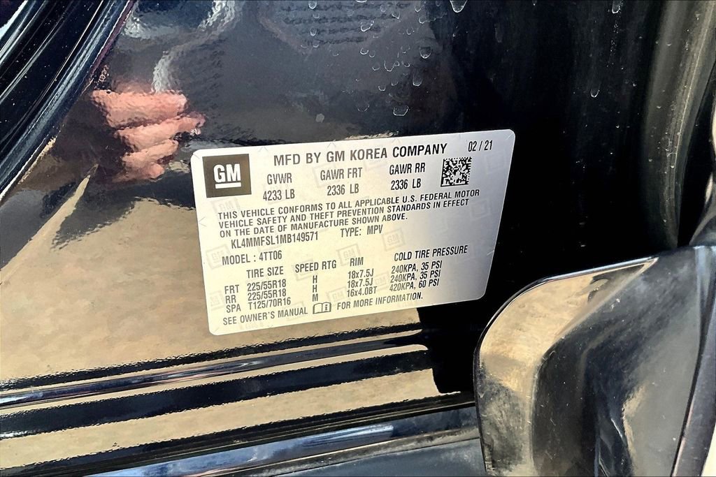 Used 2021 Buick Encore GX Essence w/ Sport Touring Package image 18