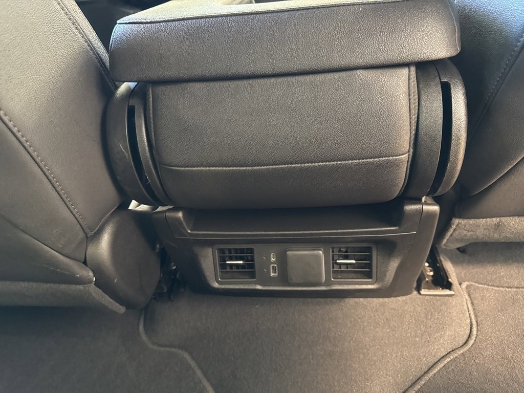 Used 2024 GMC Sierra 1500 SLT image 19