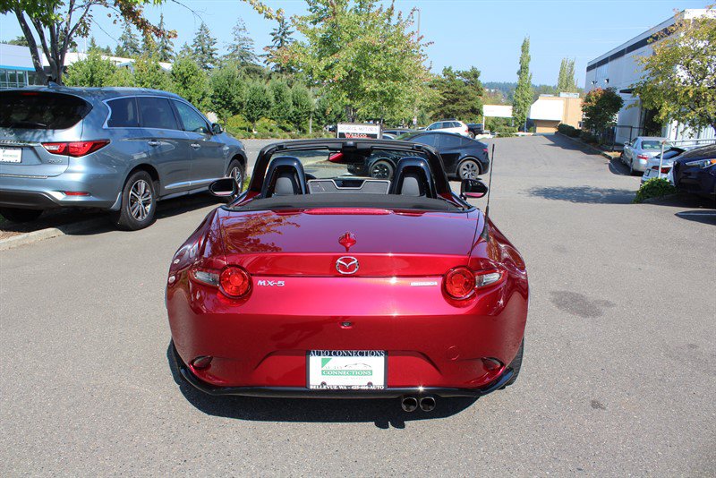 Used 2022 MAZDA MX-5 Miata Grand Touring RWD image 6