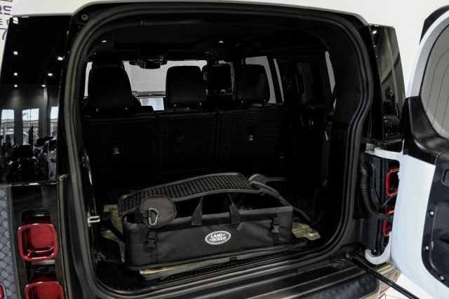 Used 2022 Land Rover Defender 110 X-Dynamic HSE AWD/4WD image 49