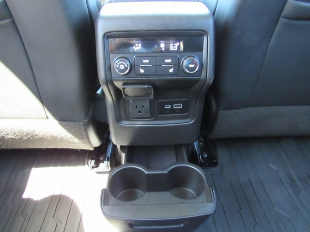 Used 2023 GMC Acadia SLT w/ Technology Package AWD/4WD image 28