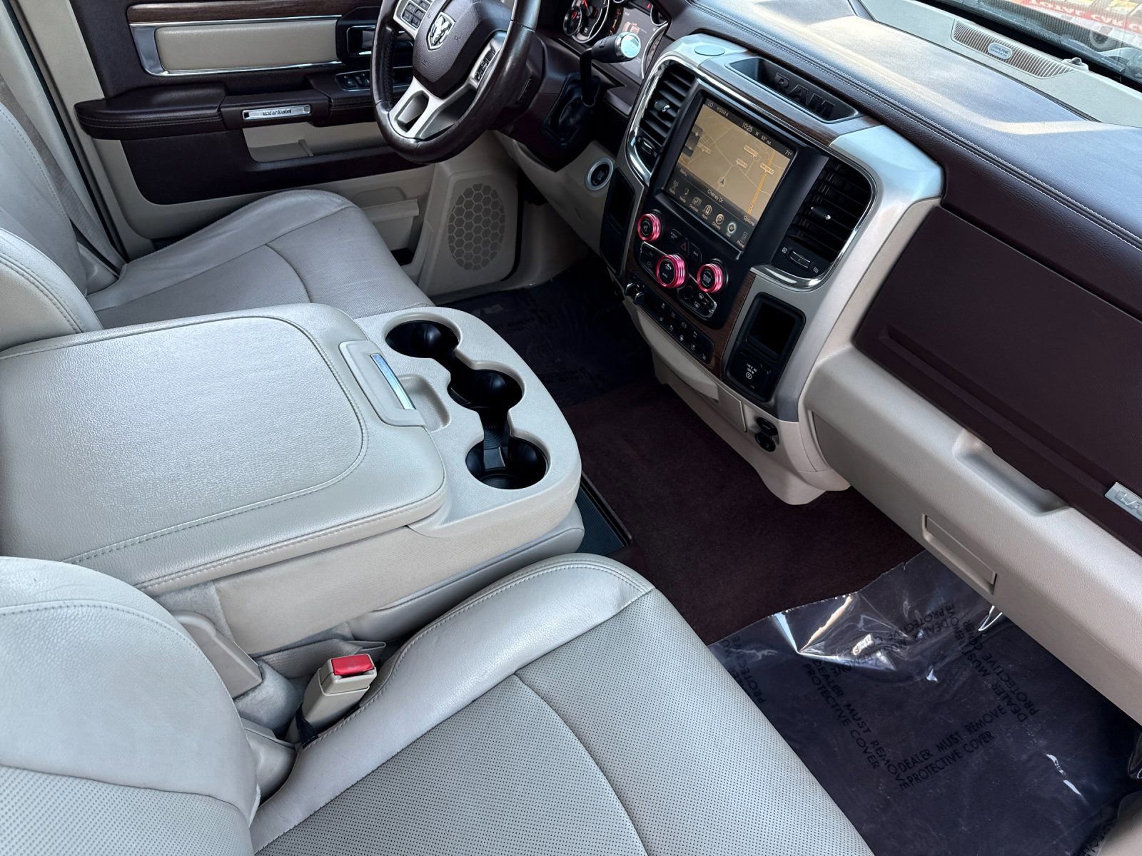 Used 2014 RAM 3500 Laramie w/ Cold Weather Group image 16