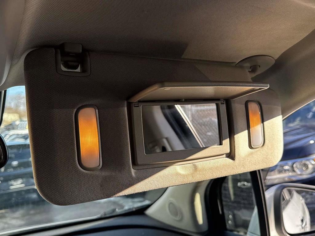 Used 2022 Buick Encore Preferred w/ Safety Package image 22