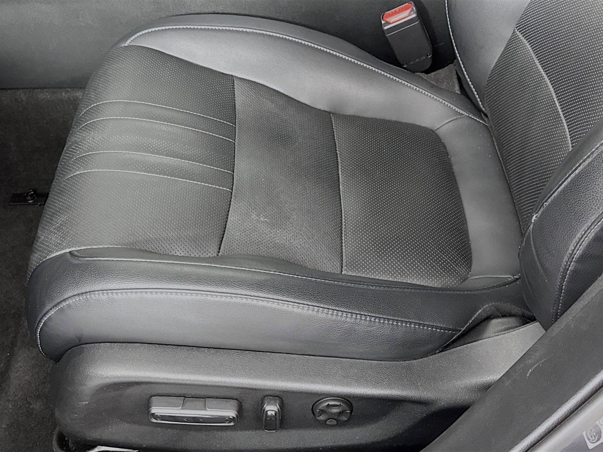 Certified 2018 Honda Accord EX-L image 18