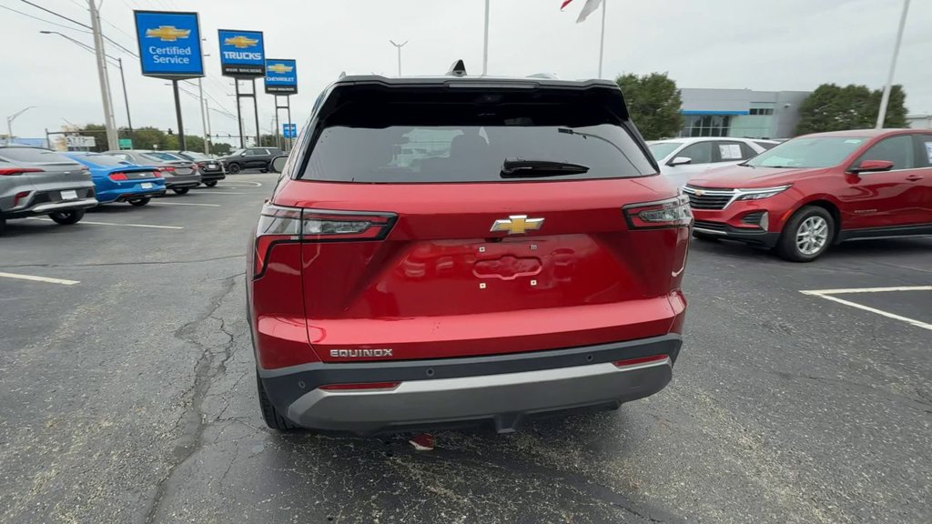Used 2025 Chevrolet Equinox LT w/ Convenience Package II FWD image 7