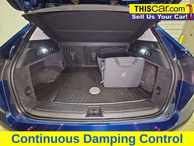 Used 2022 Buick Envision Avenir w/ Technology Package II image 24