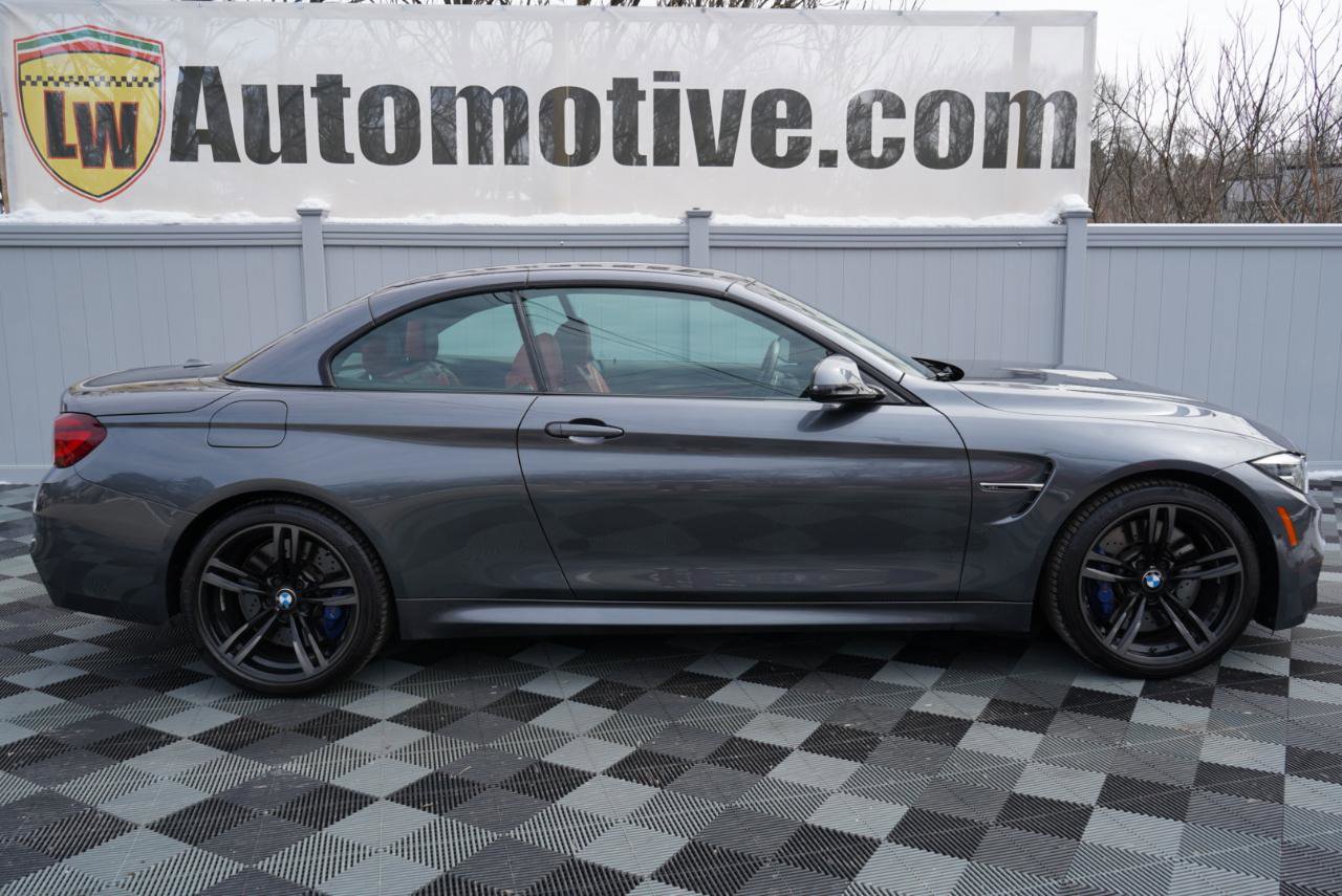 Used 2020 BMW M4 Convertible w/ Executive Package image 4