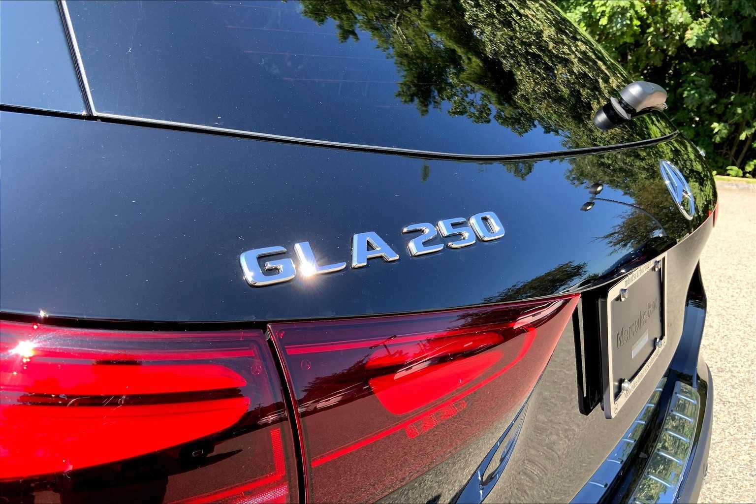 Certified 2026 Mercedes-Benz GLA 250 4MATIC image 19