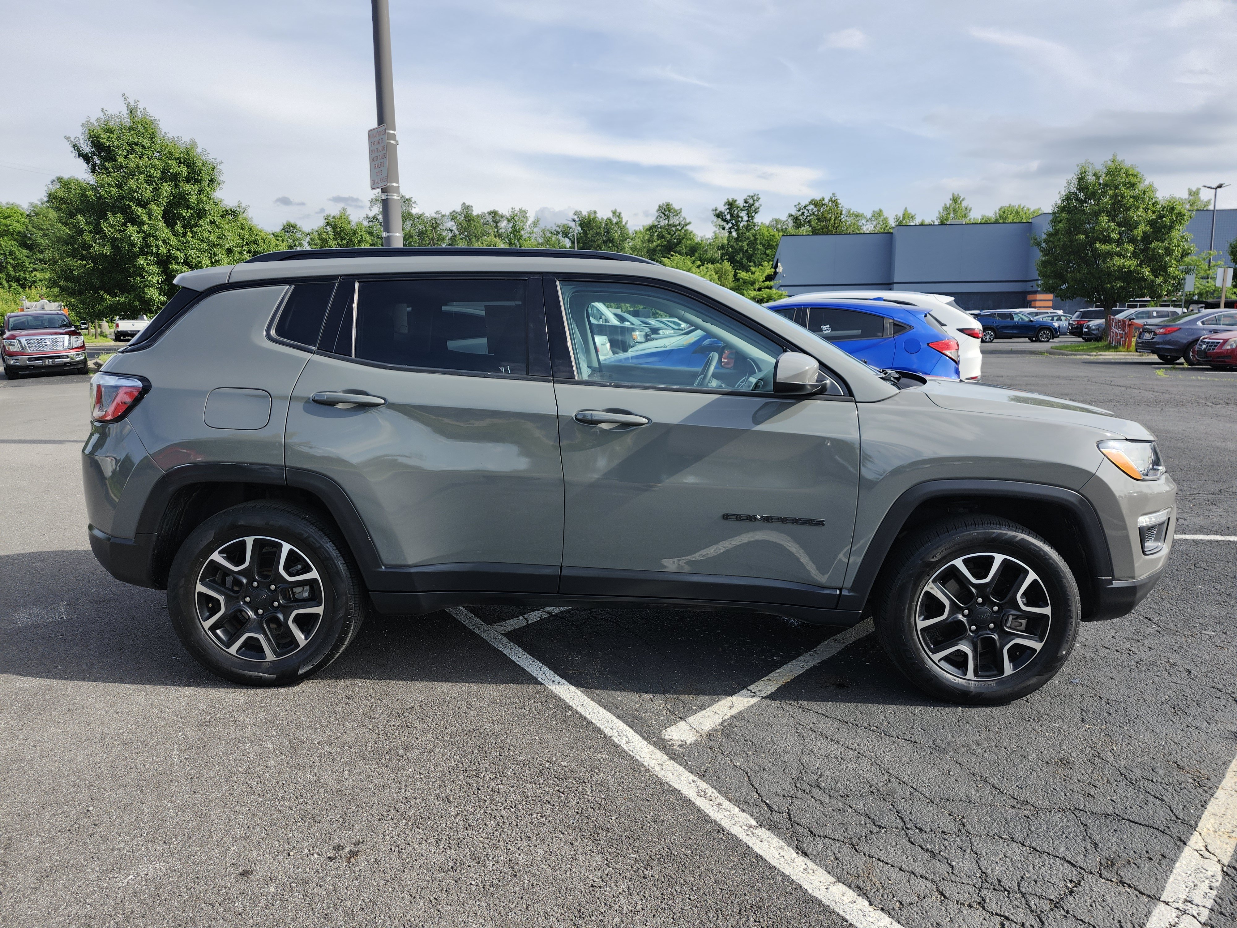 Used 2019 Jeep Compass Sport AWD/4WD image 16