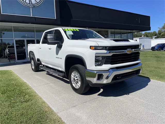 Used 2024 Chevrolet Silverado 2500 LT video 1