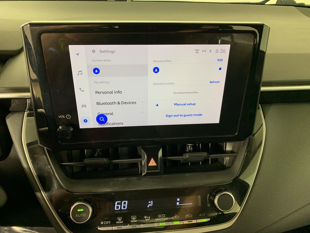 Used 2023 Toyota Corolla LE image 23