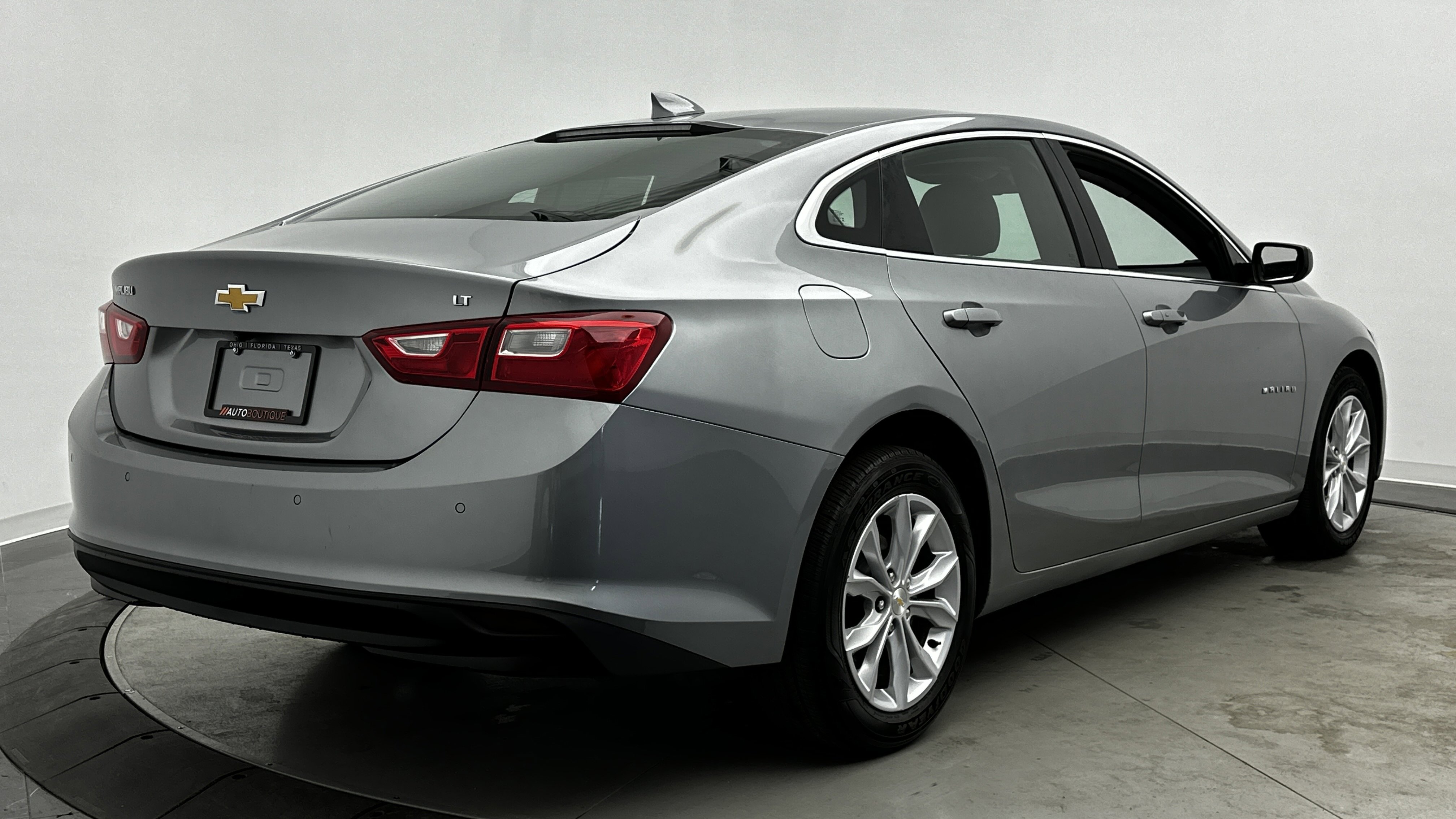 Used 2025 Chevrolet Malibu LT image 7