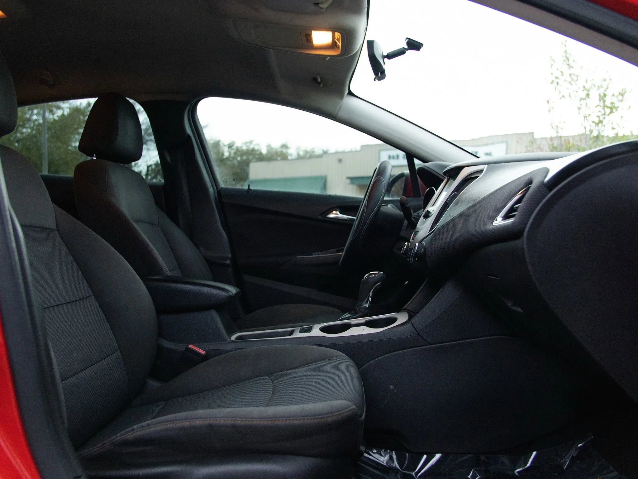 Used 2018 Chevrolet Cruze LS FWD image 19