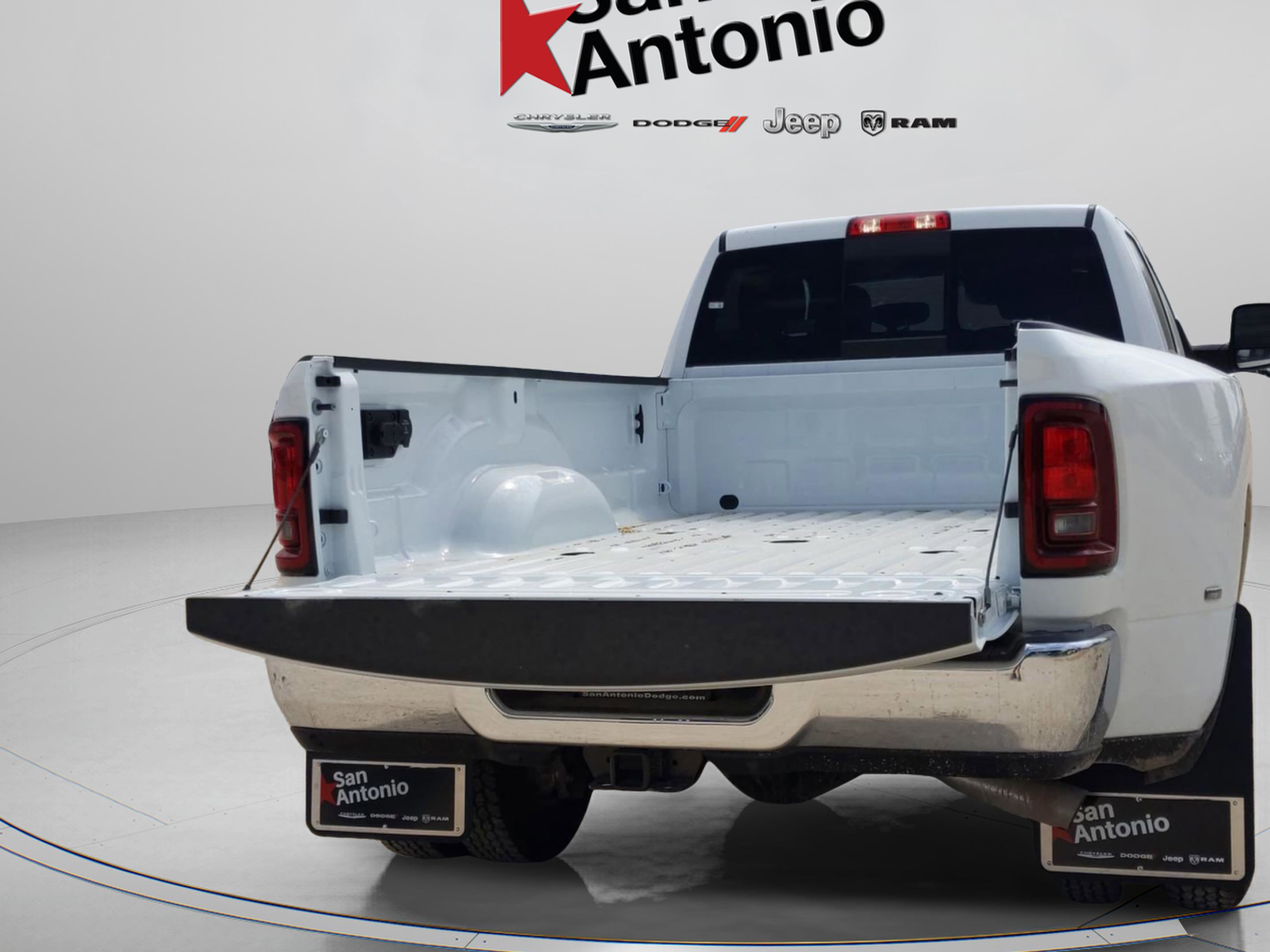 New 2026 RAM 3500 Tradesman image 8