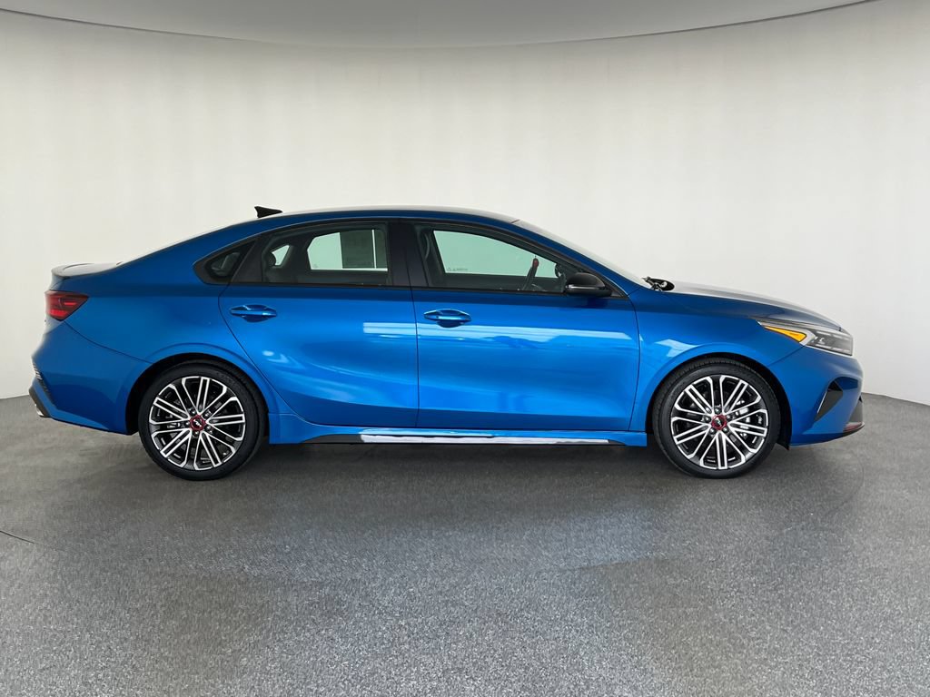 Used 2022 Kia Forte GT w/ GT Technology Package FWD image 2
