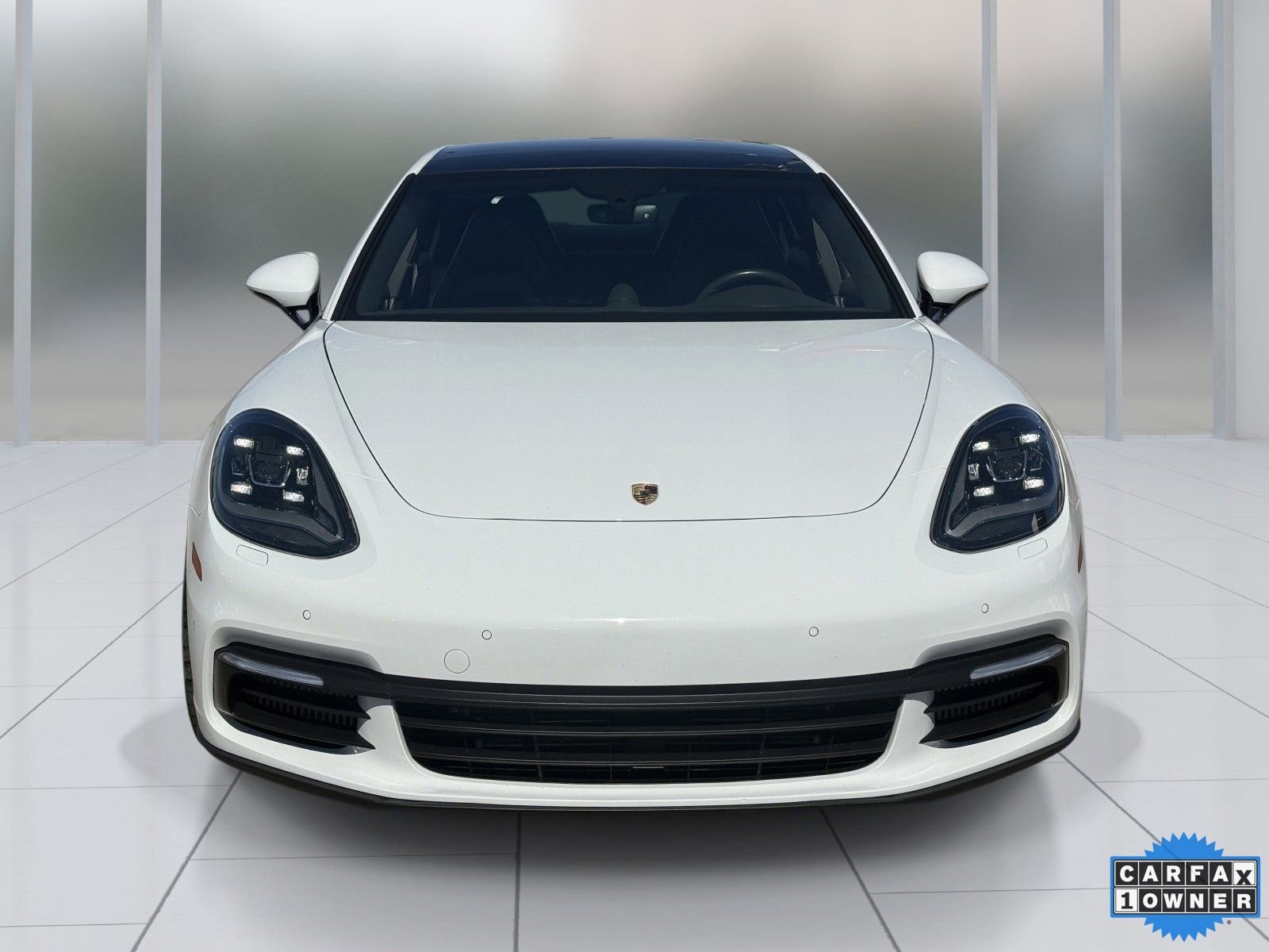 Used 2018 Porsche Panamera 4S image 9