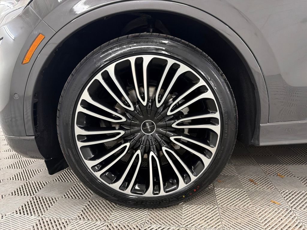 Used 2023 Lincoln Aviator Black Label w/ Dynamic Handling Package image 13