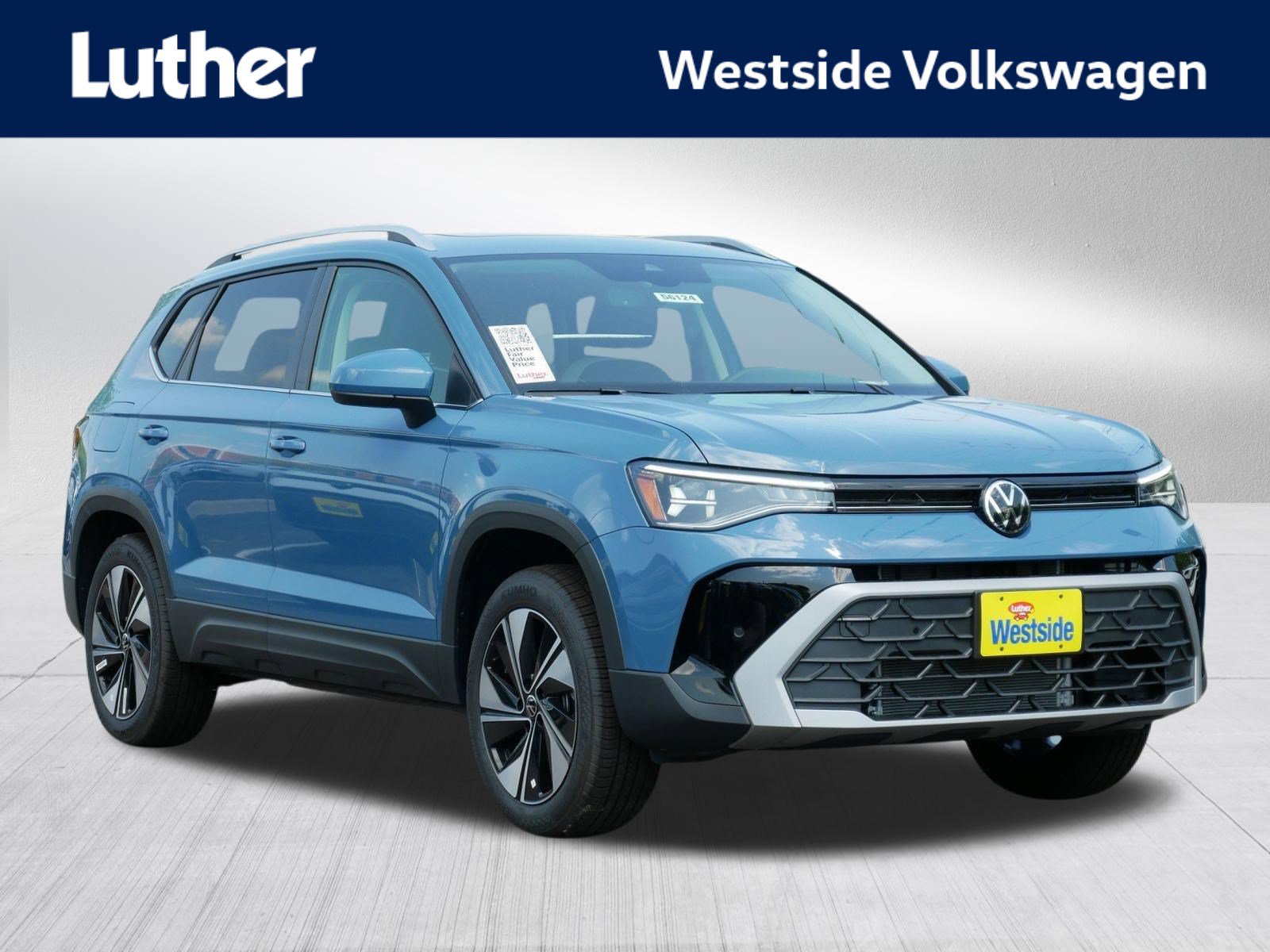 New 2026 Volkswagen Taos SE AWD/4WD image 1