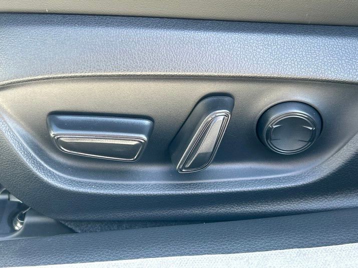 New 2026 Toyota Prius XSE image 23