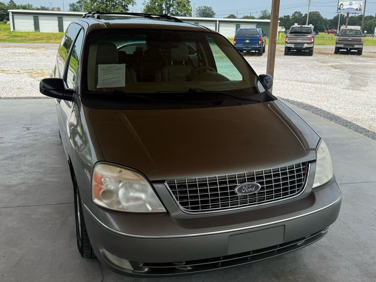 Used 2005 Ford Freestar SEL FWD image 68