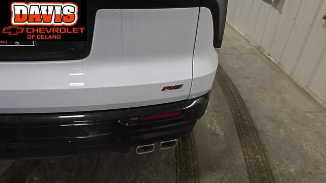 New 2026 Chevrolet Traverse RS w/ LPO, Floor Liner Package AWD/4WD image 11