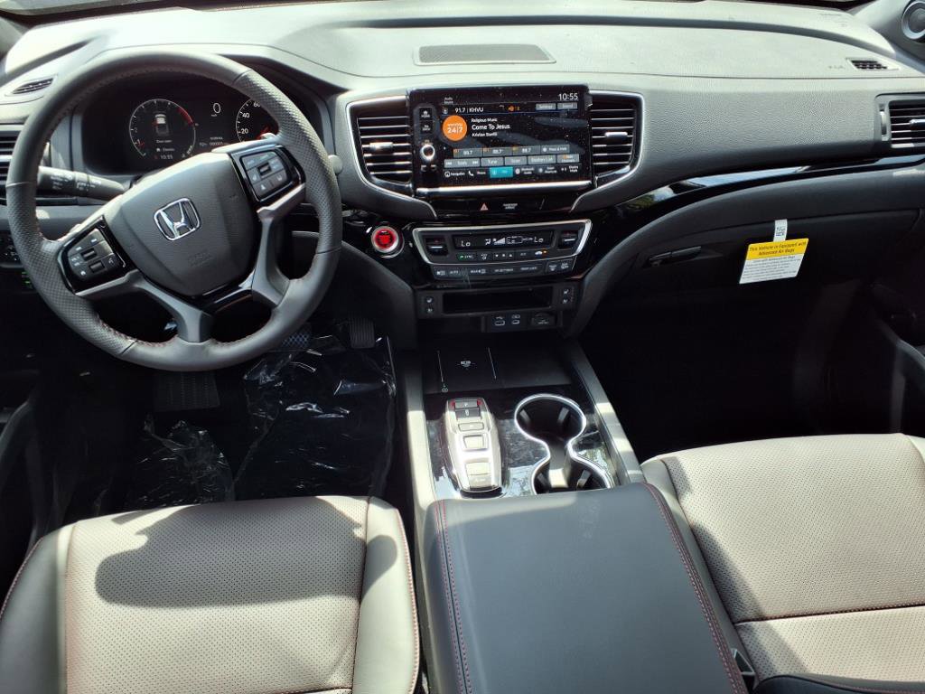 New 2025 Honda Ridgeline Black Edition image 3