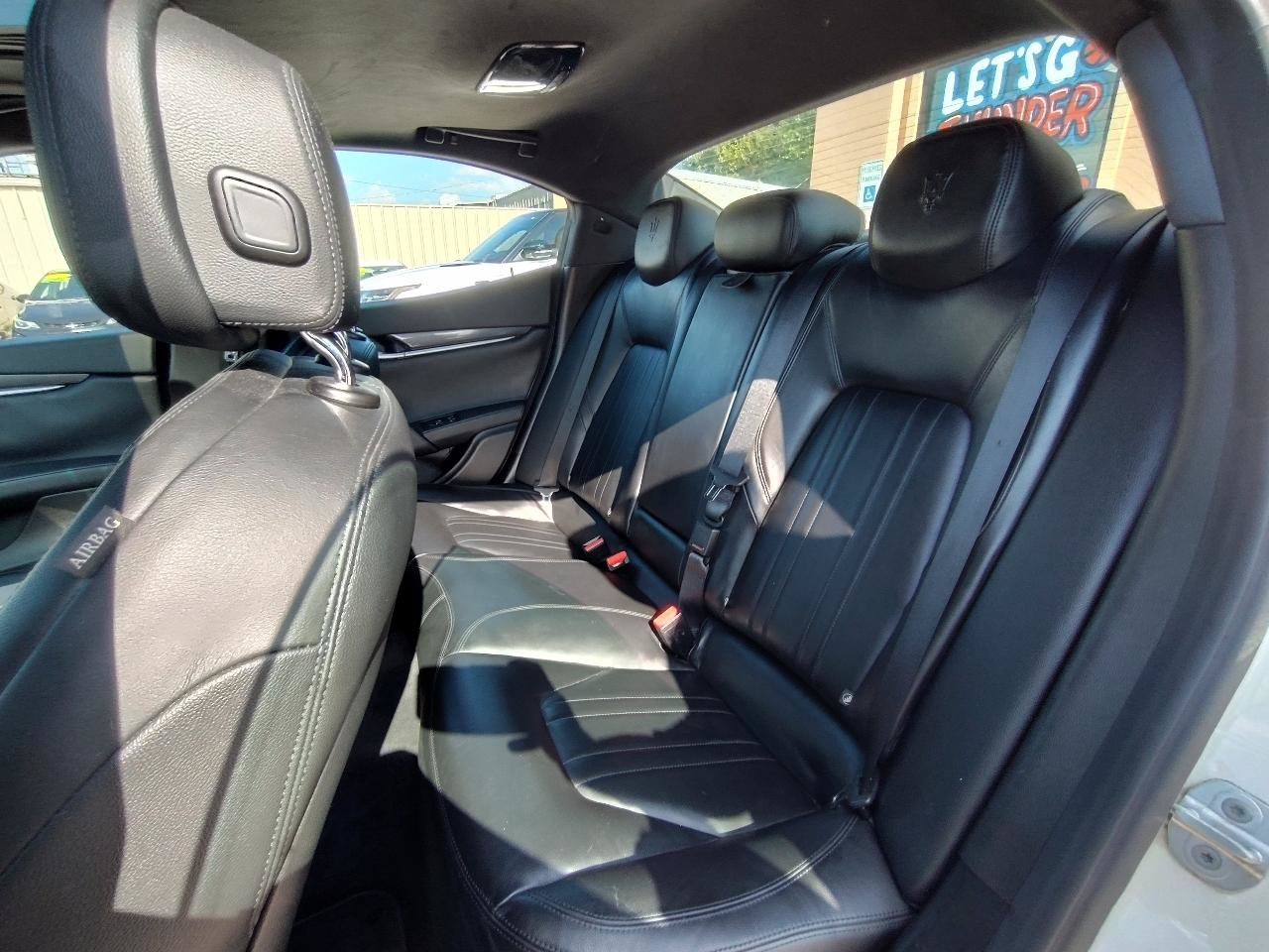 Used 2016 Maserati Ghibli RWD image 34