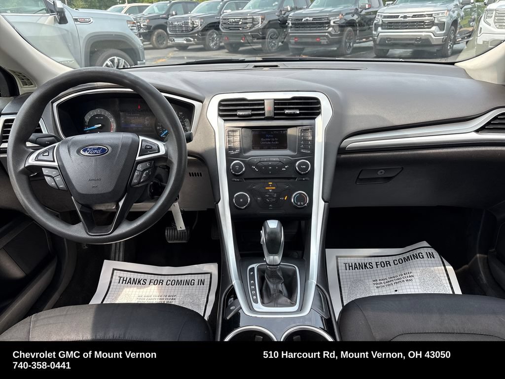 Used 2013 Ford Fusion SE FWD image 16