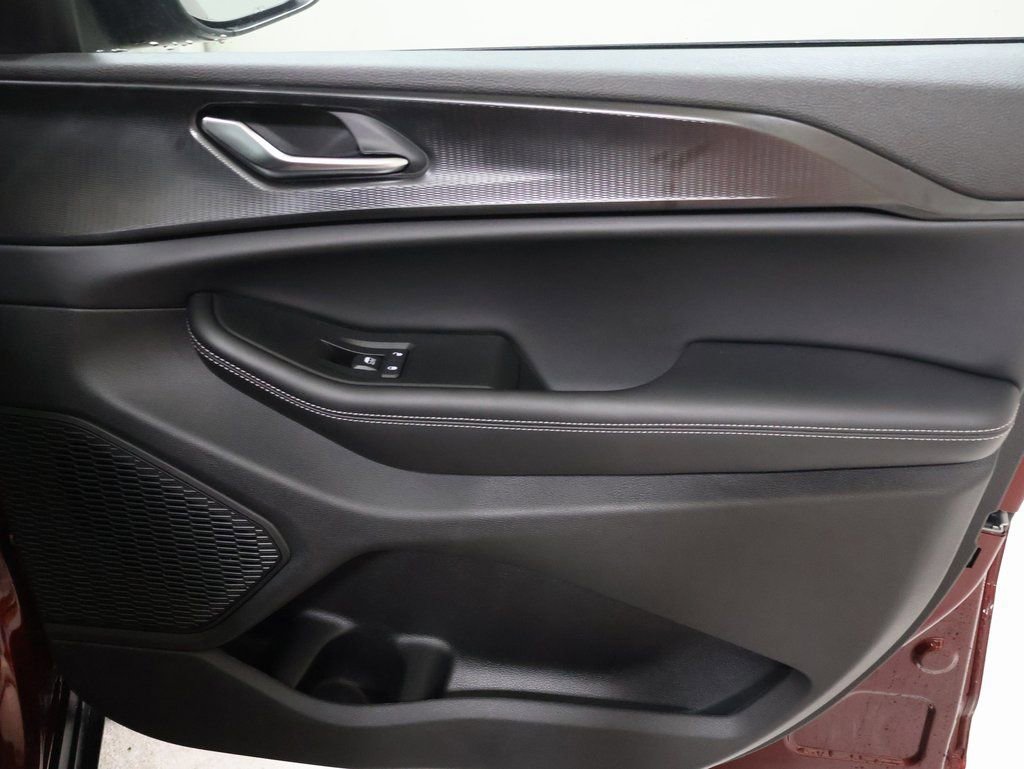 New 2025 Jeep Grand Cherokee L Laredo w/ Luxury Tech Group I image 21