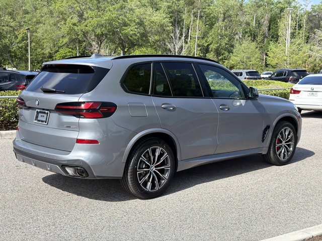 New 2026 BMW X5 sDrive40i w/ M Sport Package RWD image 3