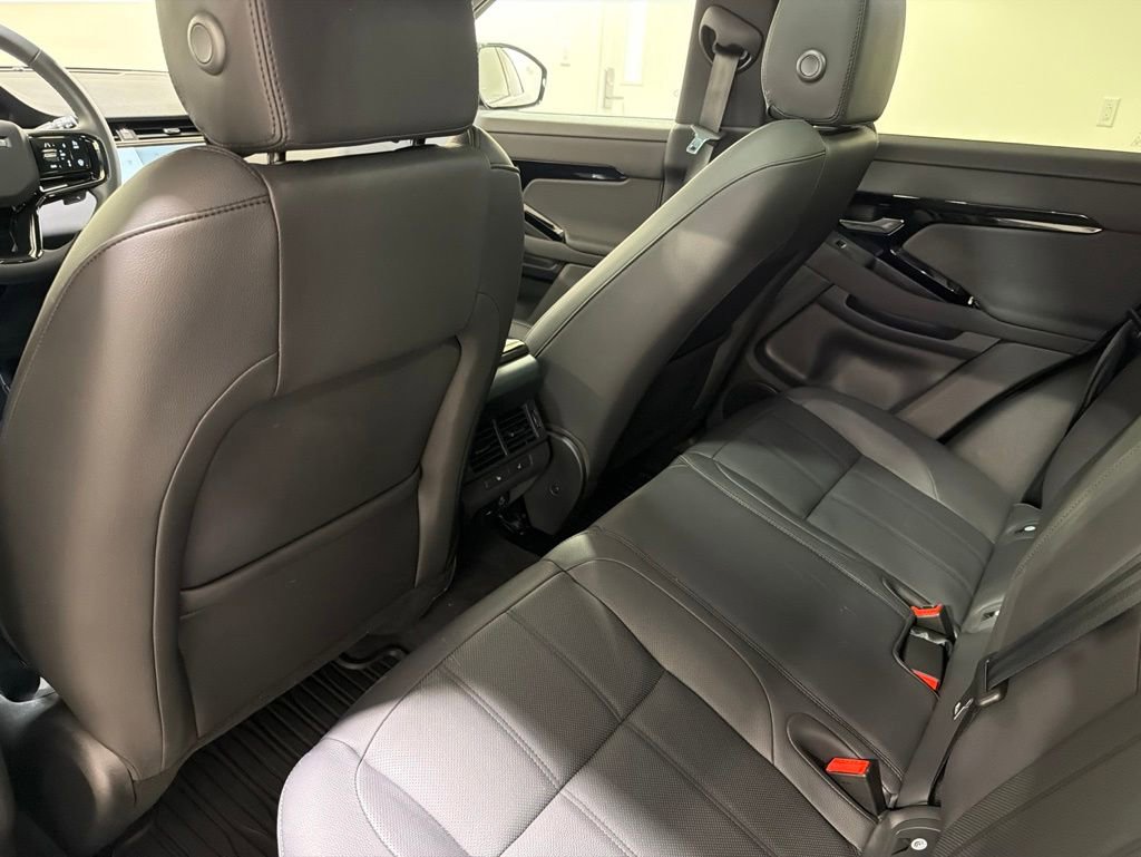 Used 2026 Land Rover Range Rover Evoque S AWD/4WD image 21