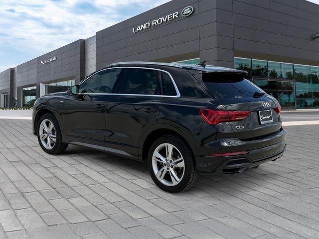 Used 2020 Audi Q3 2.0T Premium w/ Convenience Package AWD/4WD image 3