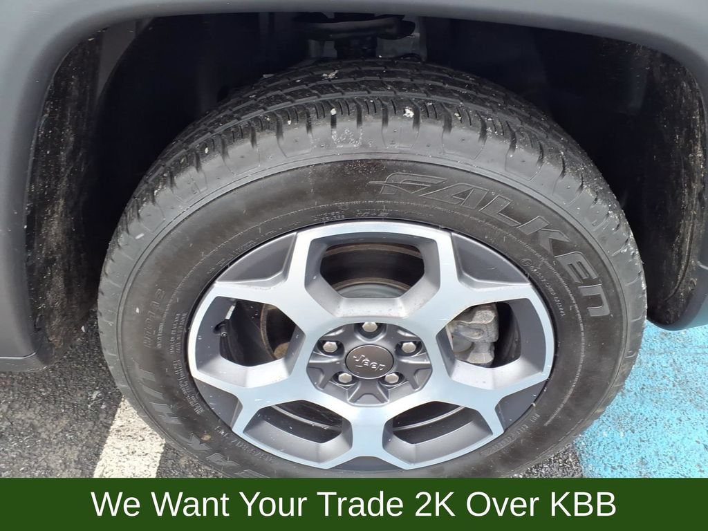 Used 2022 Jeep Compass Trailhawk w/ Sun and Sound Group AWD/4WD image 33