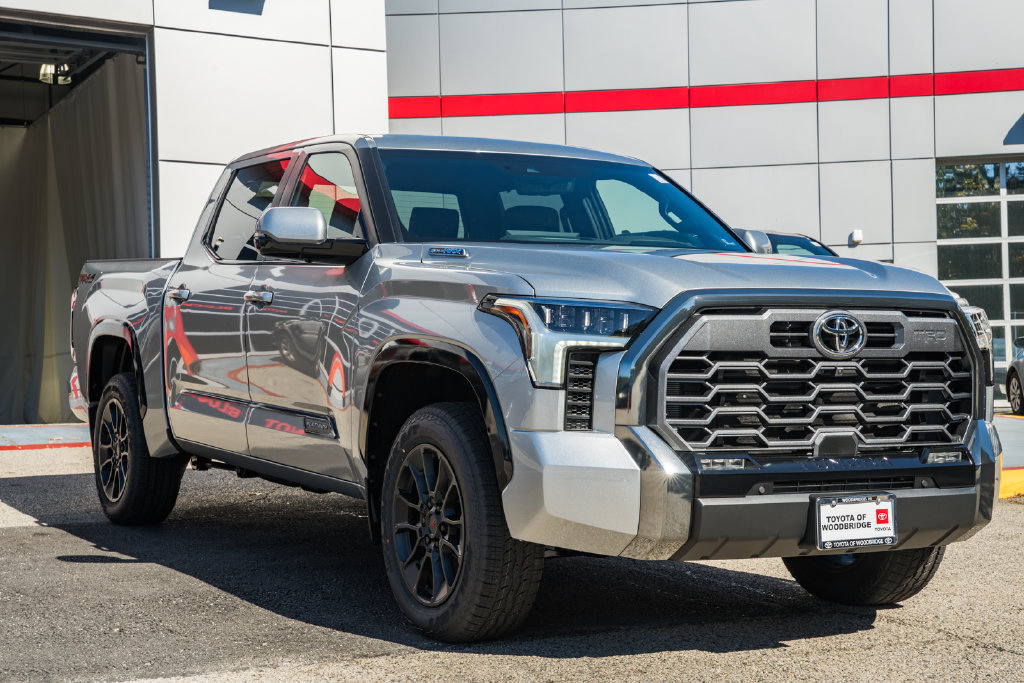 New 2026 Toyota Tundra Platinum w/ TRD Off-Road Package