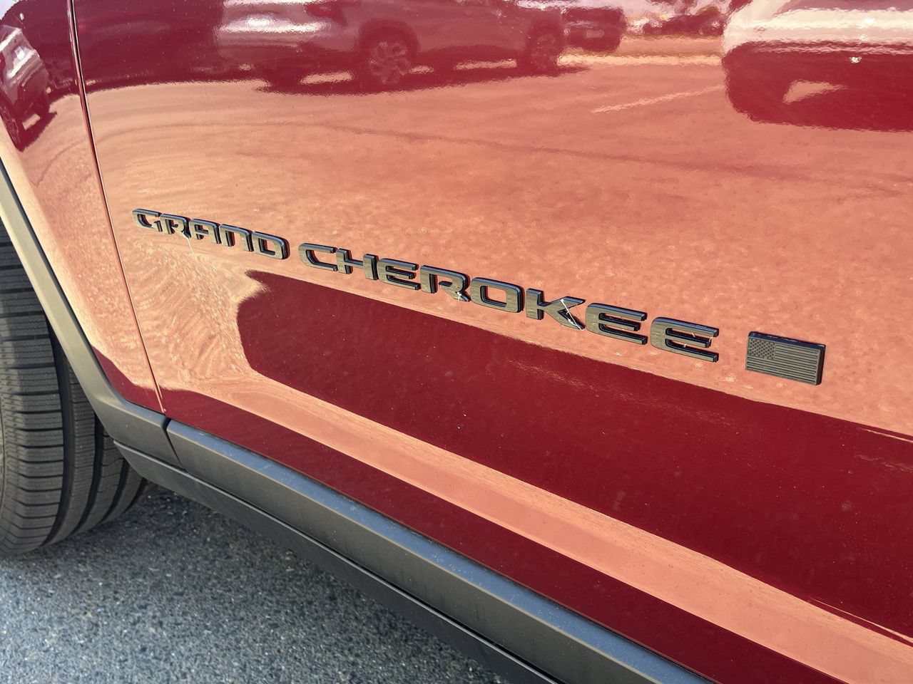 Used 2023 Jeep Grand Cherokee Altitude AWD/4WD image 30