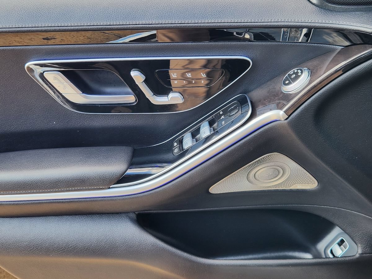 Used 2023 Mercedes-Benz S 580 4MATIC Sedan image 33