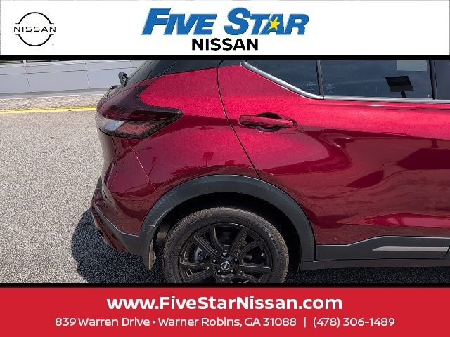 Used 2023 Nissan Kicks SR w/ SR Premium Package image 11