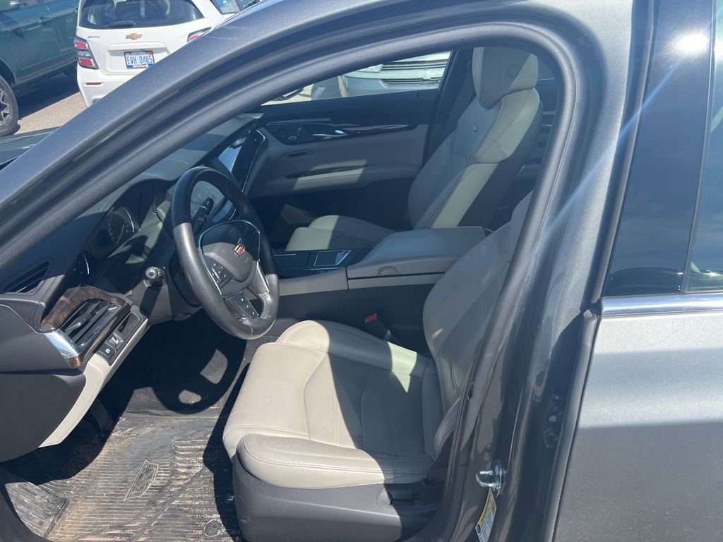 Used 2017 Cadillac CT6 Luxury AWD/4WD image 10