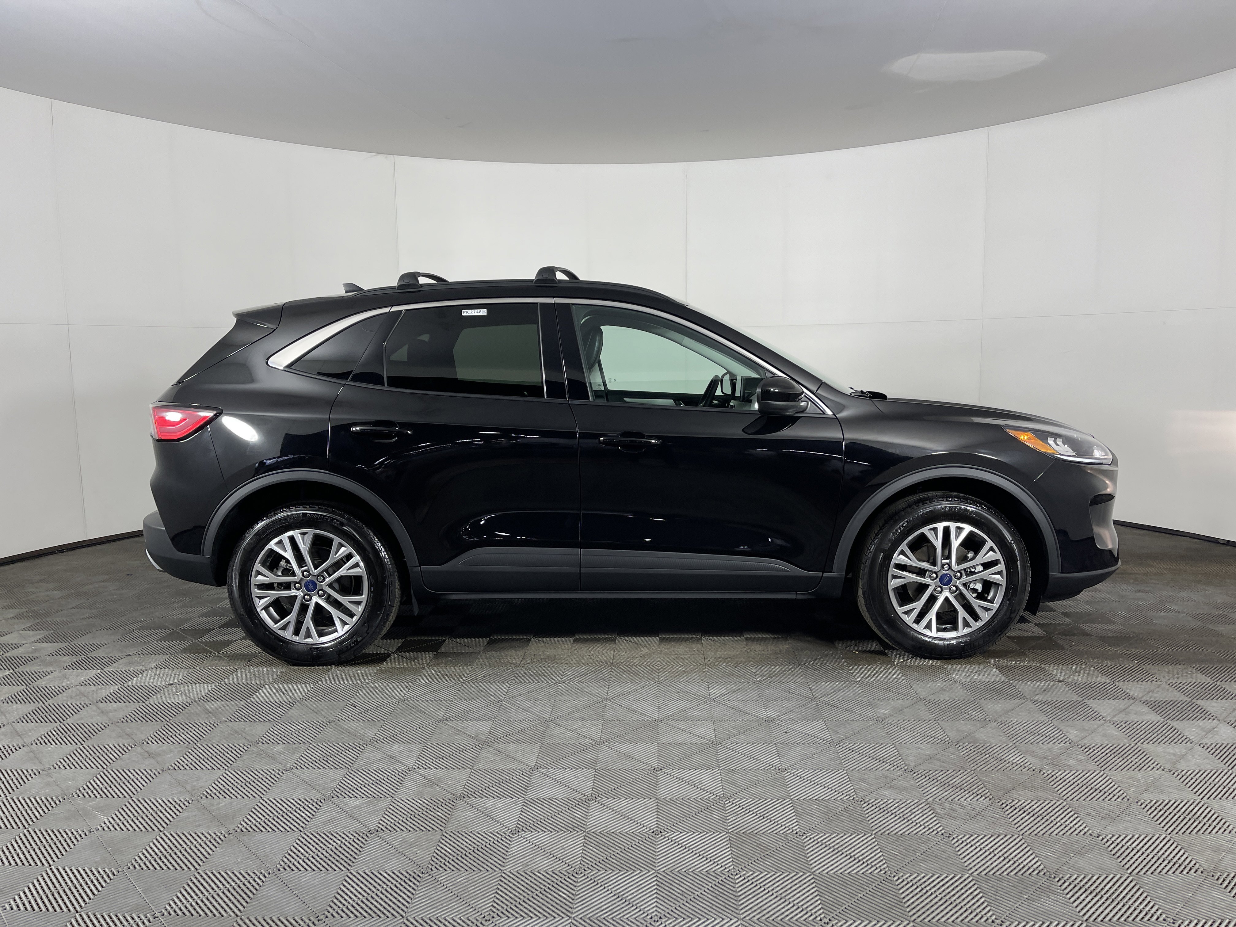 Used 2022 Ford Escape SEL image 5