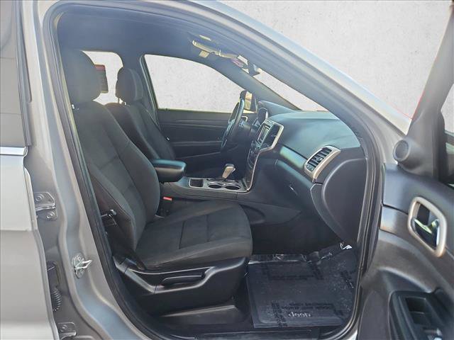Used 2016 Jeep Grand Cherokee Laredo w/ Quick Order Package 23E AWD/4WD image 21