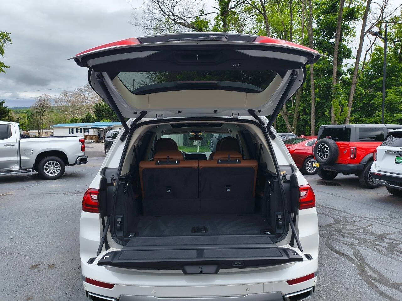 Used 2019 BMW X7 xDrive50i w/ Executive Package AWD/4WD image 13
