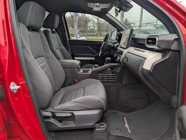 Used 2024 Toyota Tacoma TRD Off-Road image 12