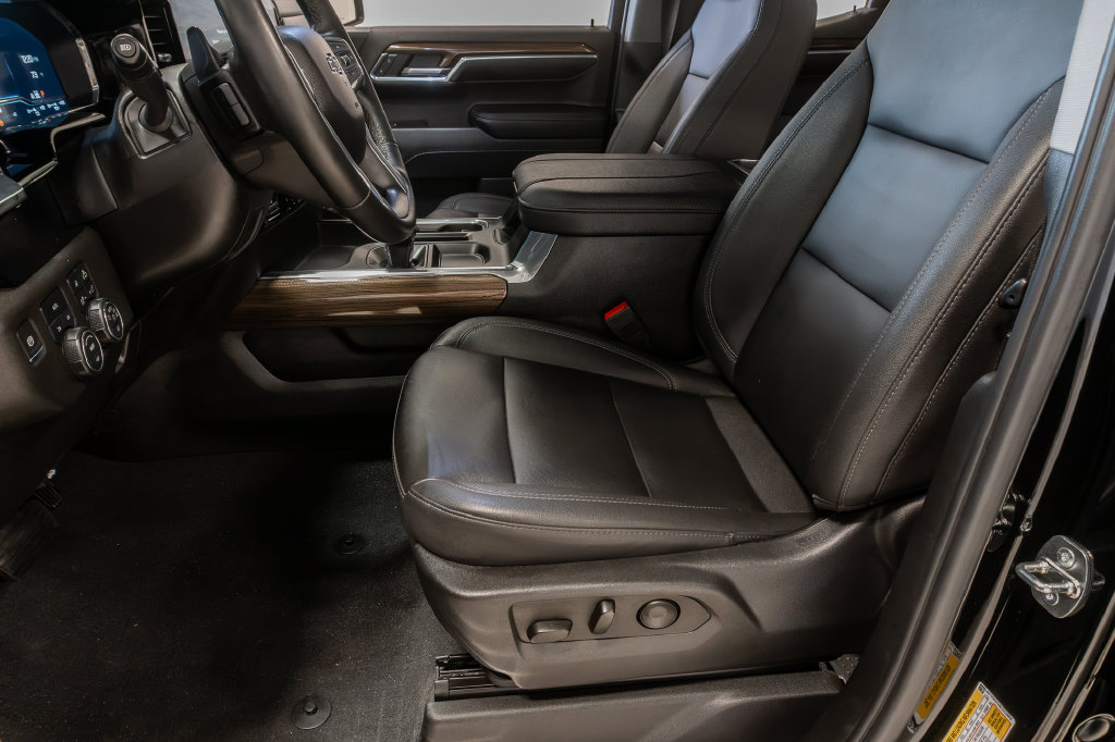 Used 2023 Chevrolet Silverado 1500 RST w/ RST All Star Premium Package AWD/4WD image 11