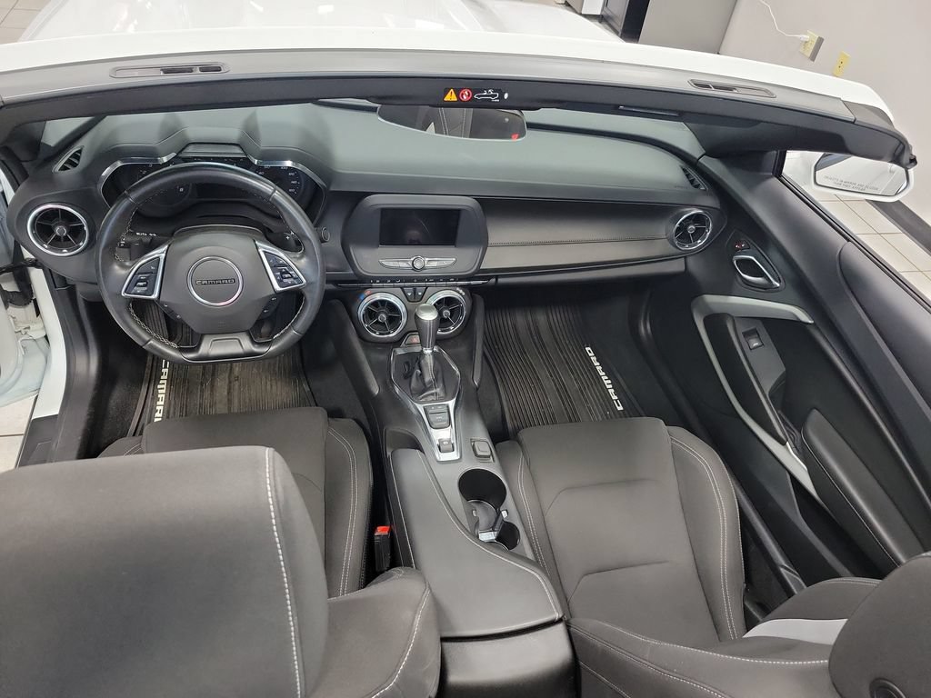 Used 2023 Chevrolet Camaro LT RWD image 3