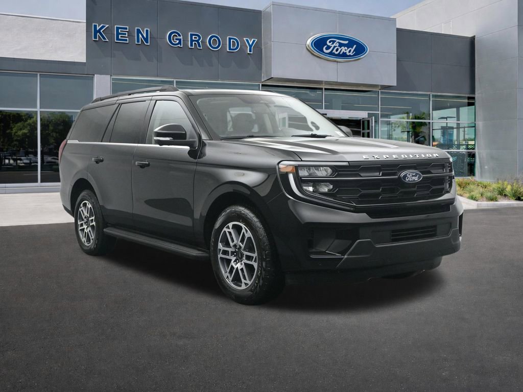 New 2026 Ford Expedition Active image 1