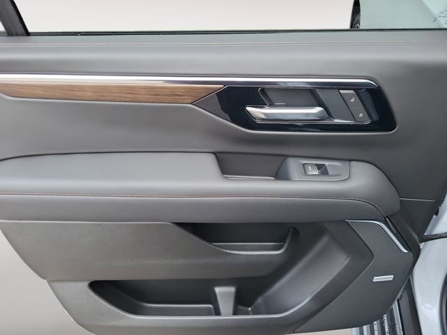 New 2026 Chevrolet Suburban High Country image 21