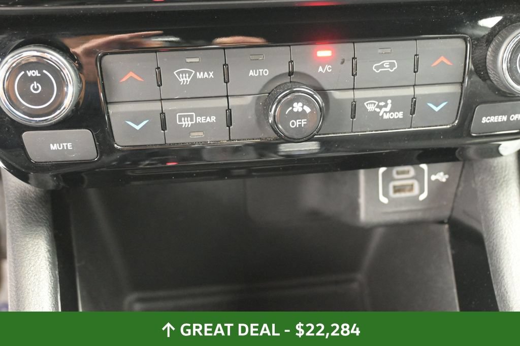 Used 2025 Jeep Compass Trailhawk AWD/4WD image 34